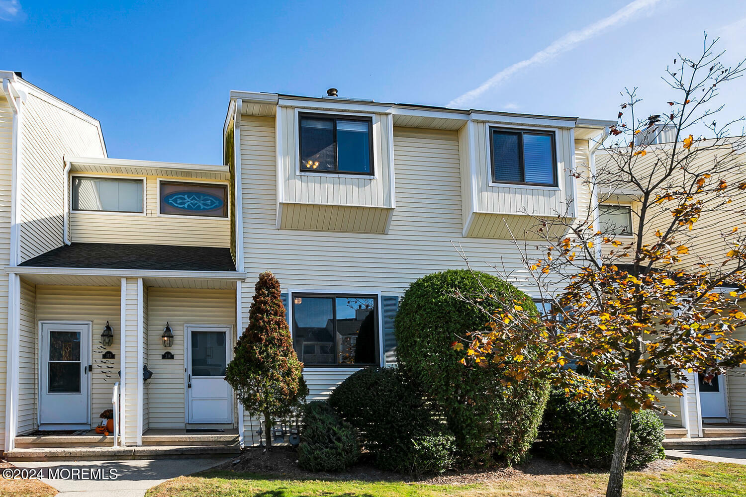 Property Photo:  314 Middlewood Road  NJ 07748 