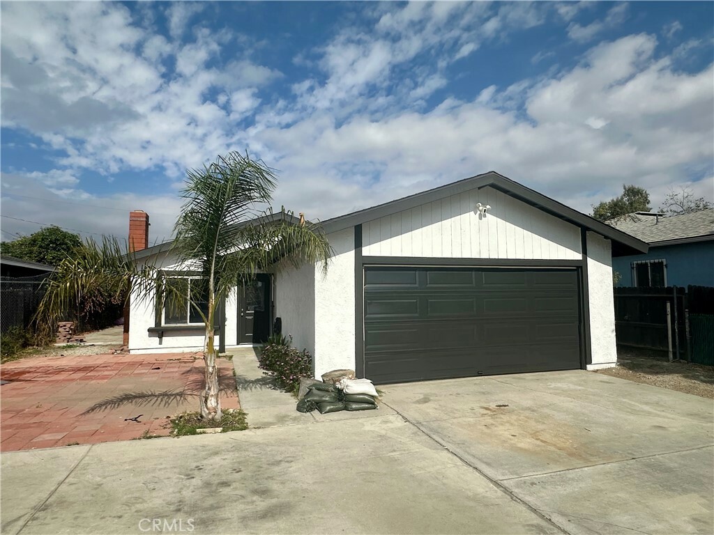 Property Photo:  18838 3rd Street  CA 92316 