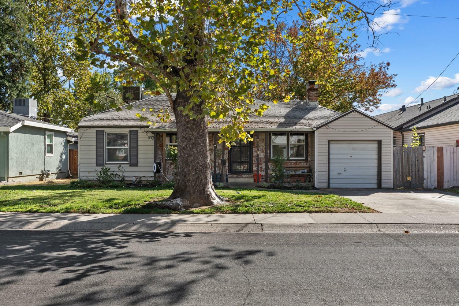 Property Photo:  6228 2nd Avenue  CA 95817 