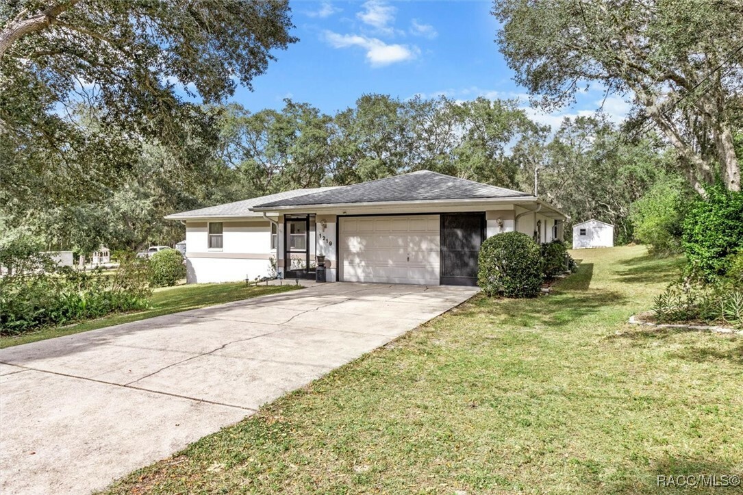 1219 E McKinley Street  Hernando FL 34442 photo