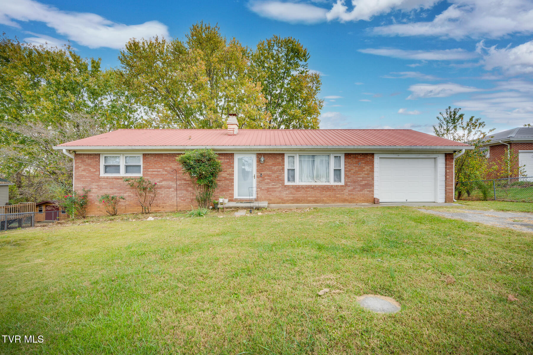 Property Photo:  618 East Barton Ridge Road  TN 37745 