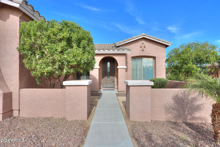Property Photo: 42950 W Misty Morning Lane AZ 85138
