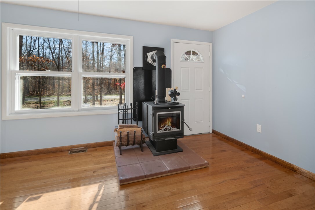 Property Photo:  6192 Perry City Road  NY 14886 