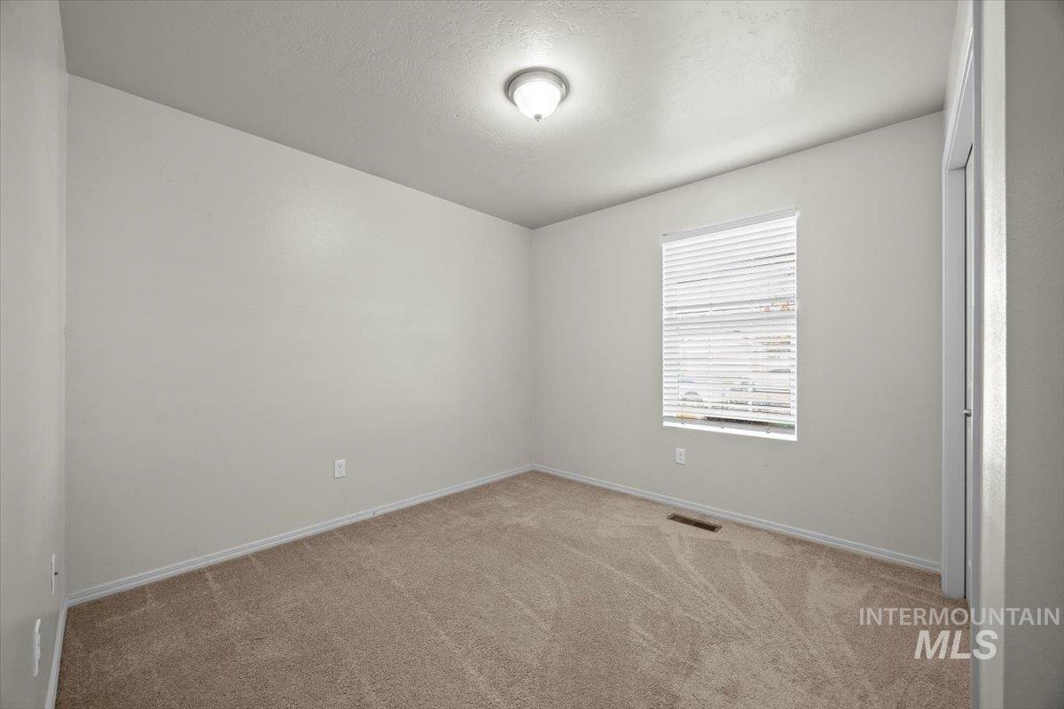 Property Photo:  11743 Altamont St  ID 83605 