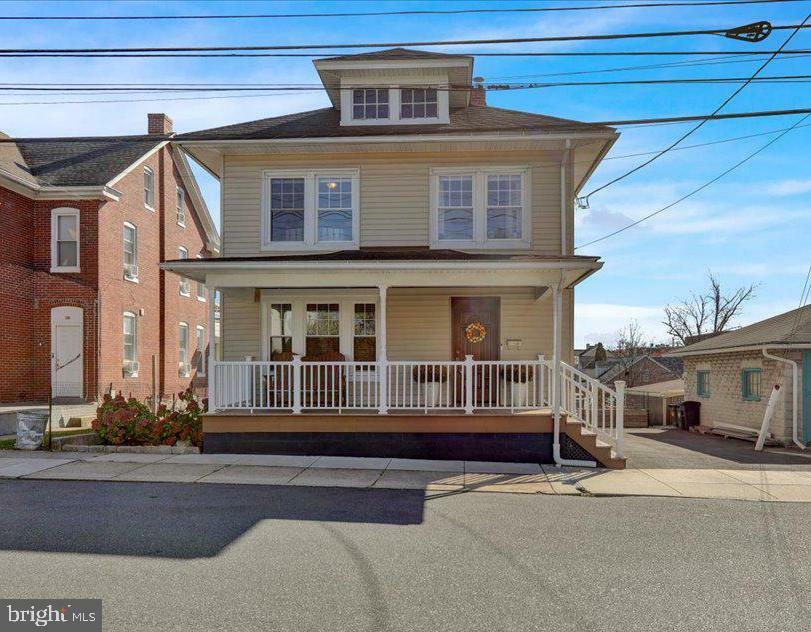 Property Photo:  20 E Hummelstown Street  PA 17022 