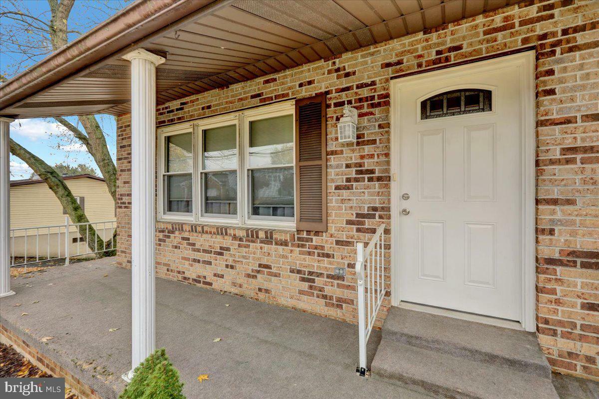 Property Photo:  418 Indian Manor Drive  PA 19533 