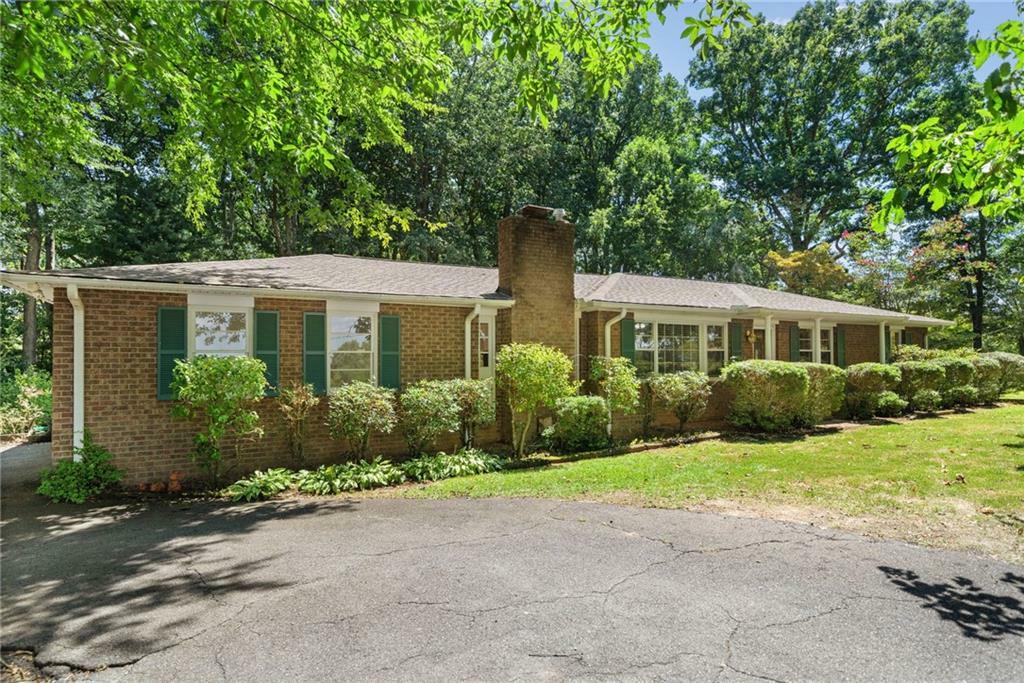 Property Photo:  1723 Hill City Road  GA 30143 