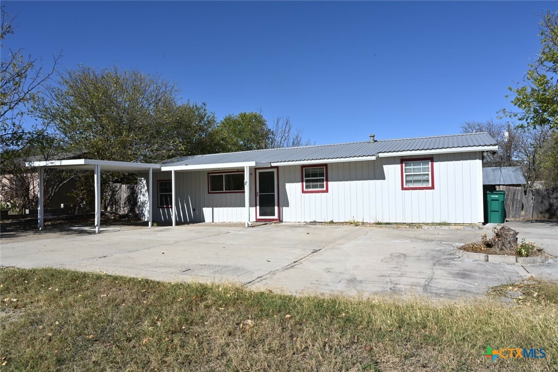 Property Photo:  127 E Ruby Road  TX 76548 