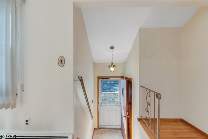 Property Photo:  2731 Audrey Terrace  NJ 07083 