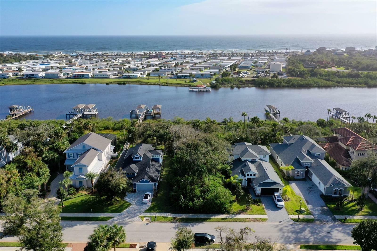 Property Photo:  41 S Riverwalk Drive  FL 32137 