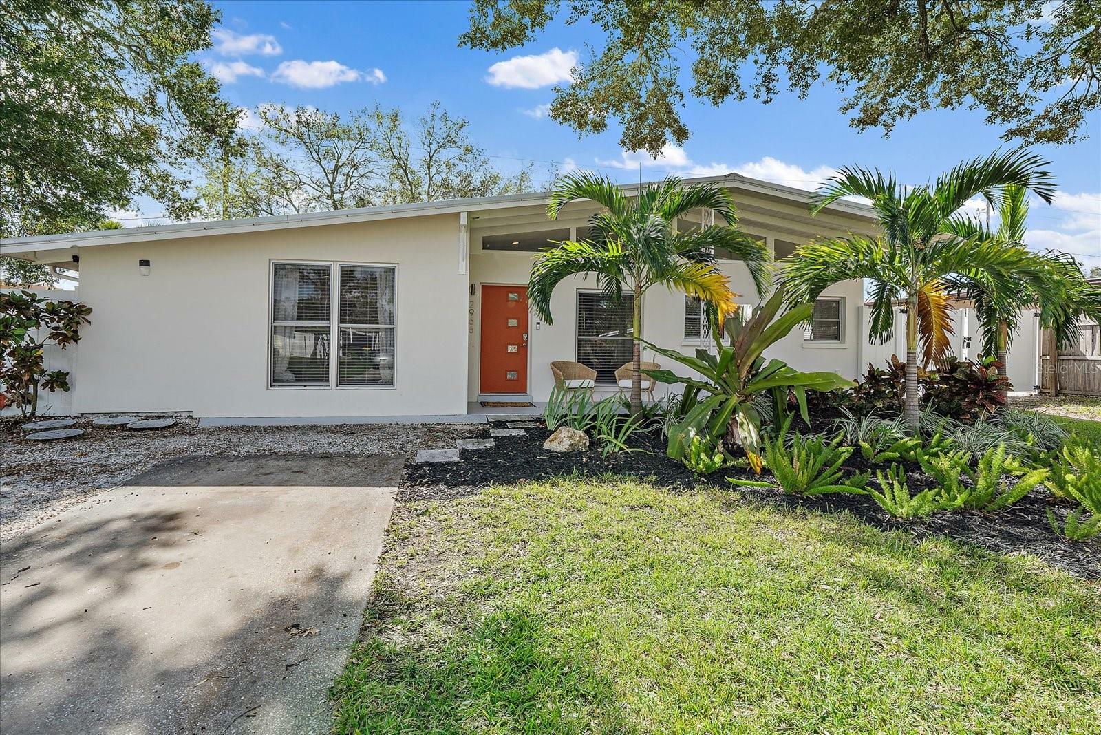 Property Photo:  2966 Browning Street  FL 34237 