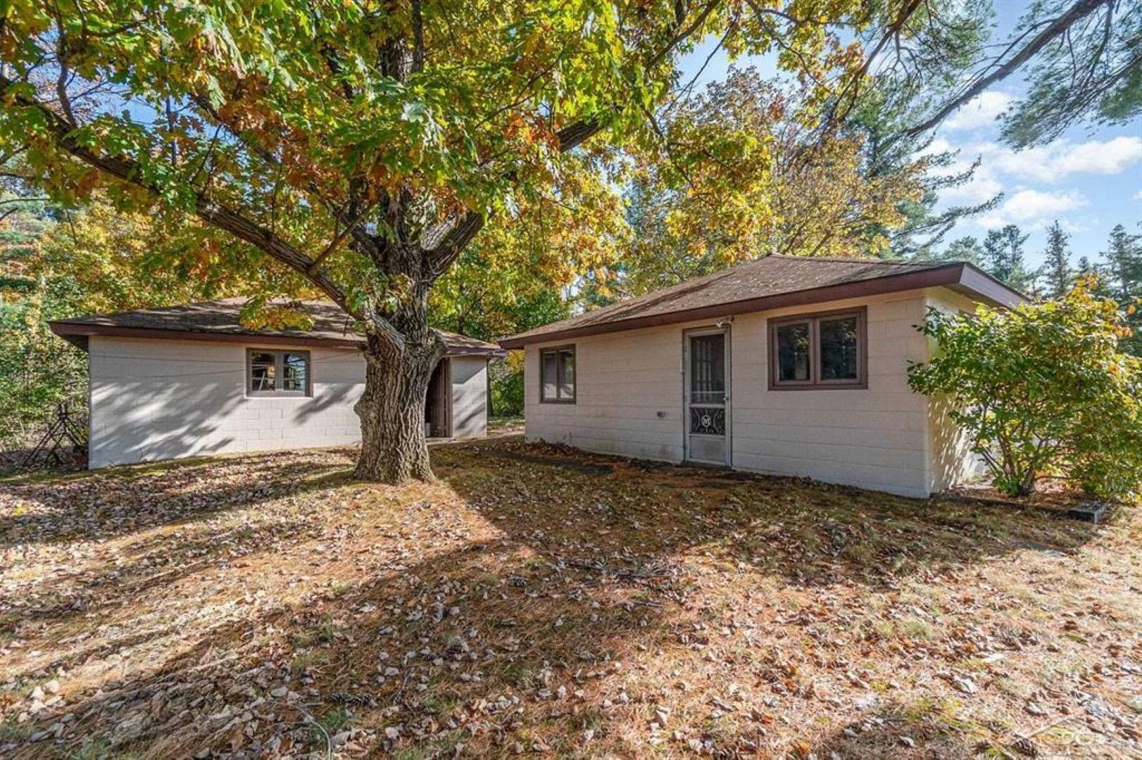 Property Photo:  5242 Ostlund Drive  MI 48628 