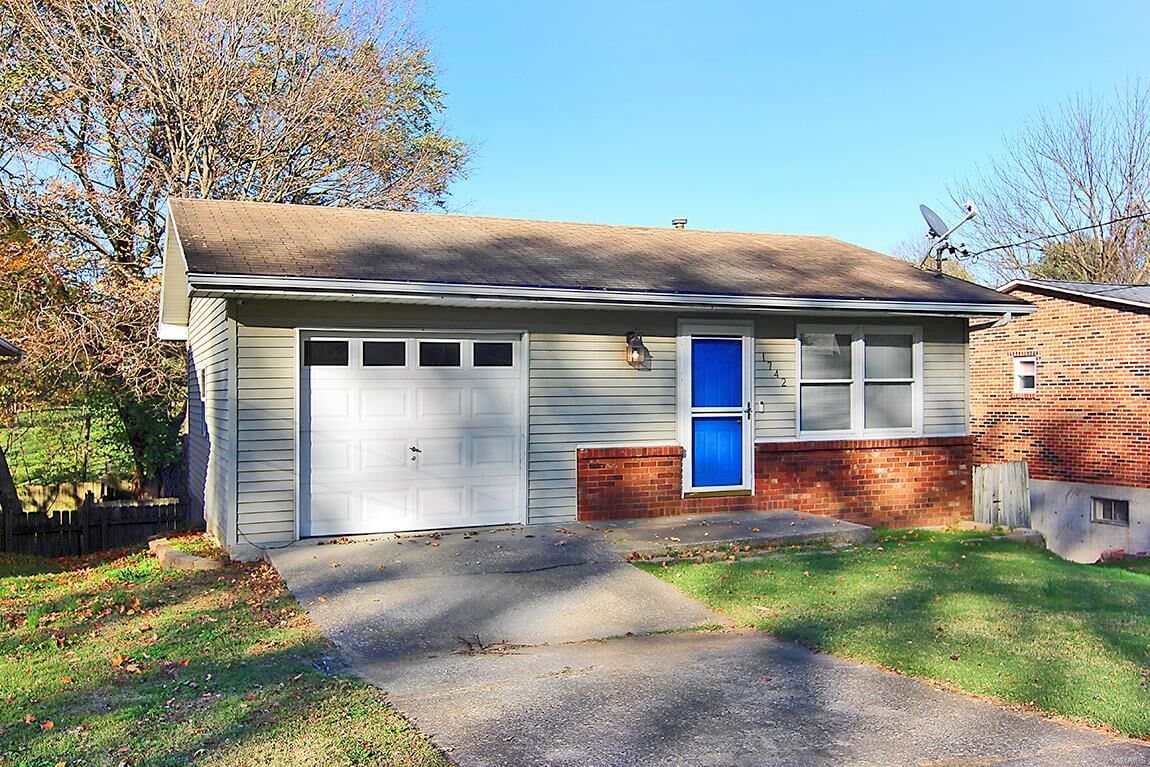 Property Photo: 1742 New Madrid Street MO 63701