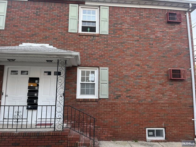 Property Photo:  297 Union Avenue 1  NJ 07070 