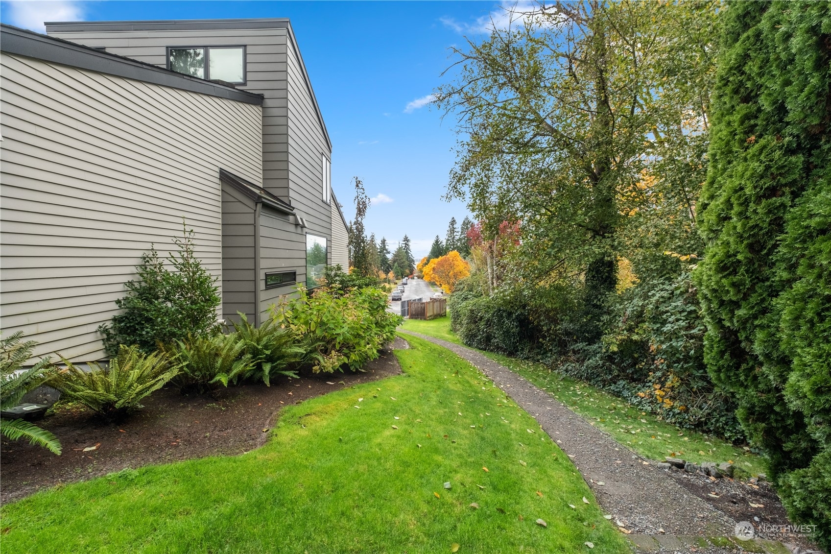 Property Photo:  11230 NE 68th Street A312  WA 98033 