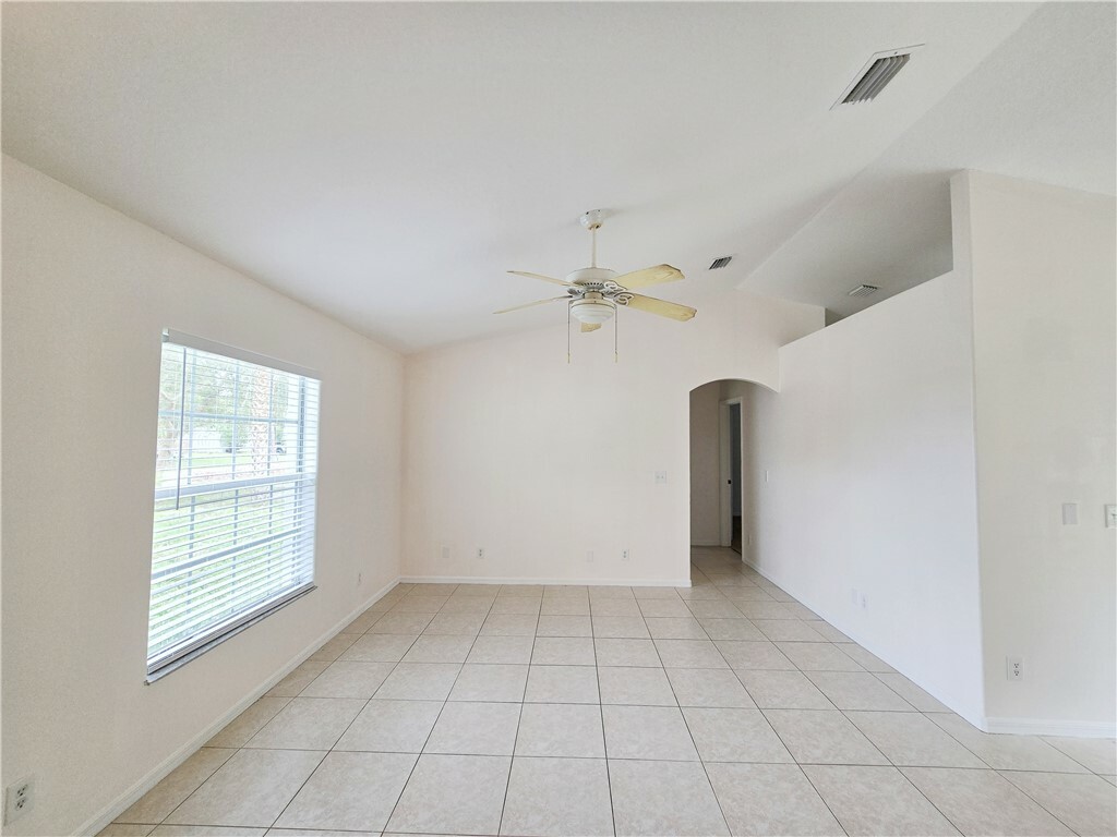 Property Photo:  7836 101st Avenue  FL 32967 