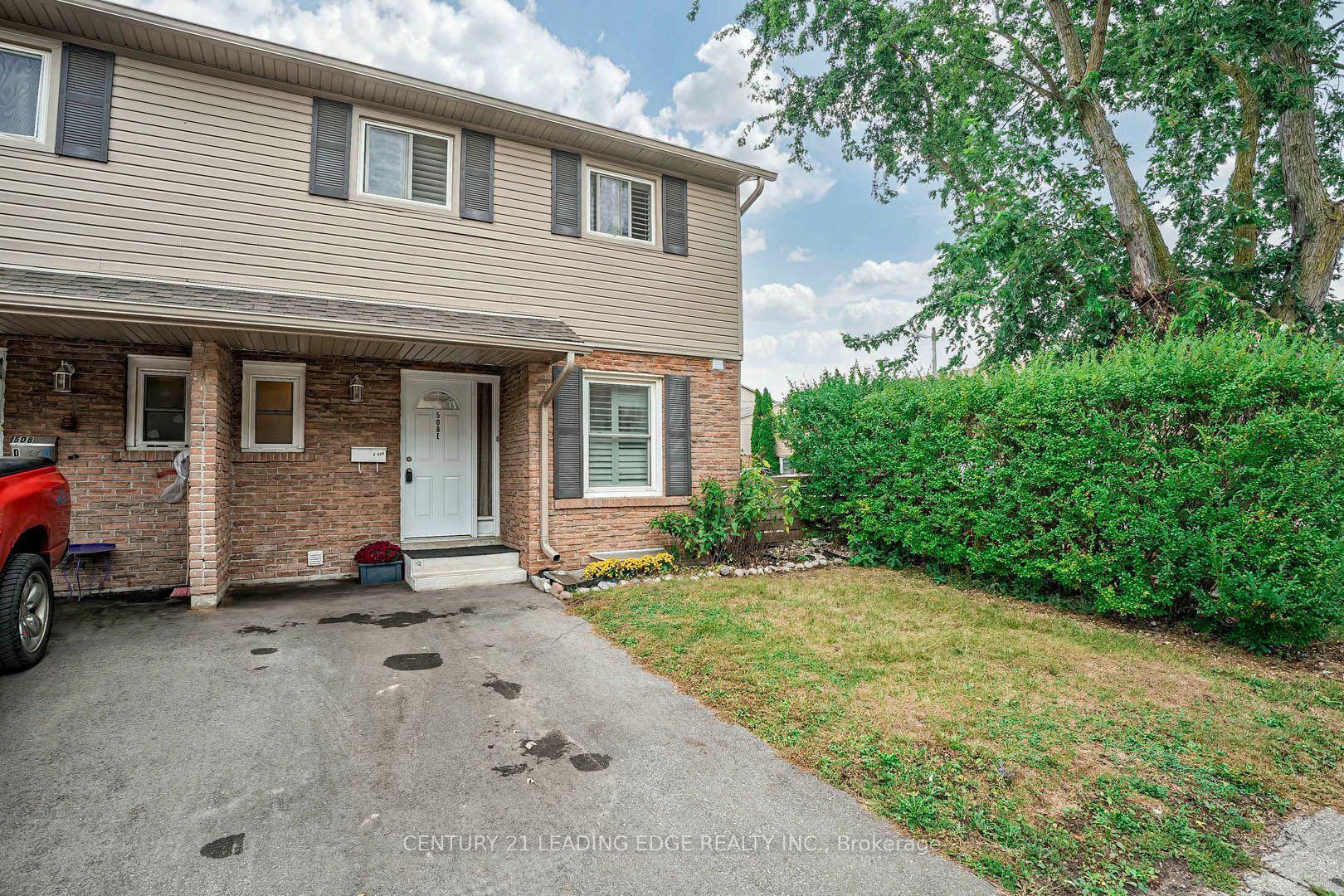 Property Photo:  508 Grey St 508E  ON N3S 7L4 