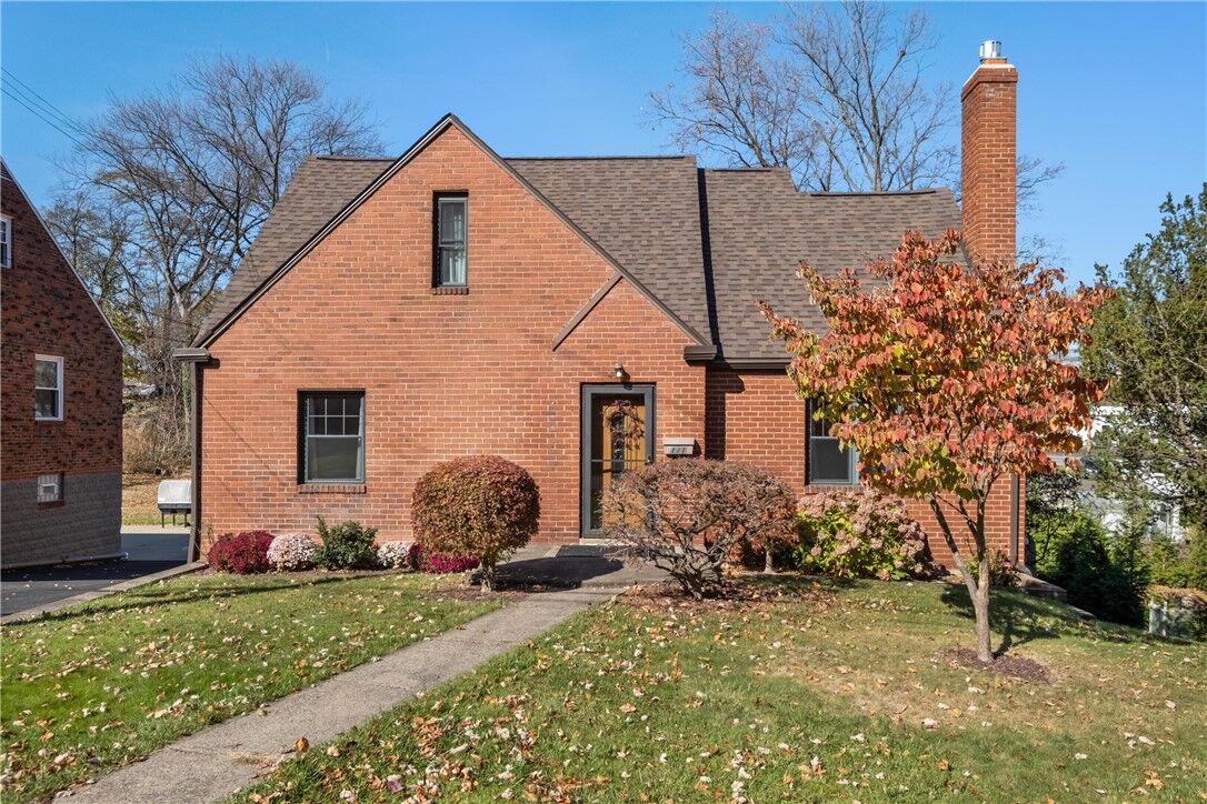Property Photo:  111 Stuart  PA 15102 