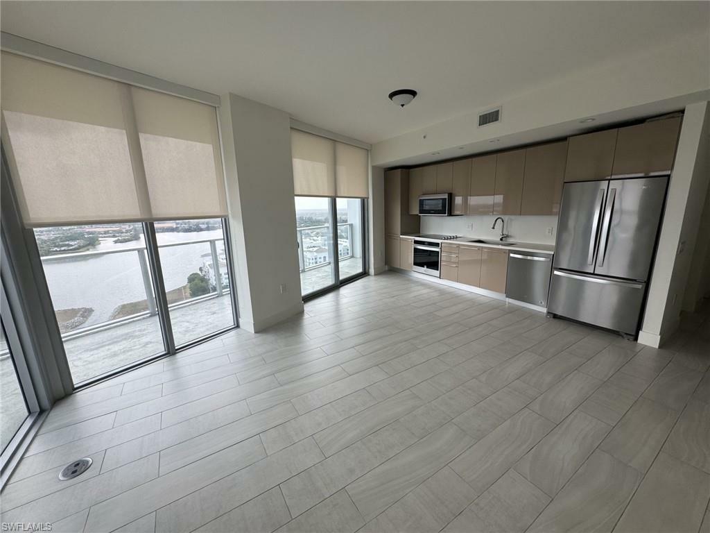Property Photo: 2000 Metropica Way 1704 FL 33326