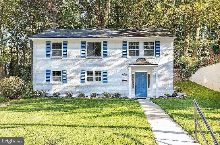 Property Photo: 3825 Larchwood Road VA 22041