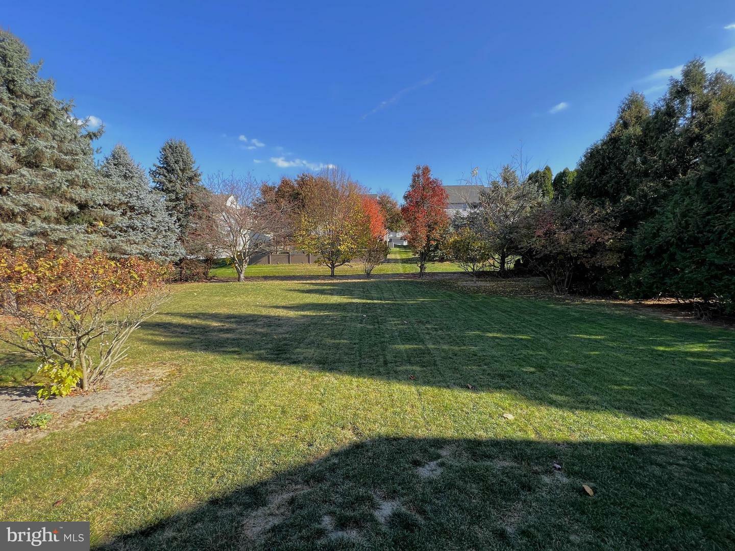 Property Photo:  735 Oxford Road  PA 17601 