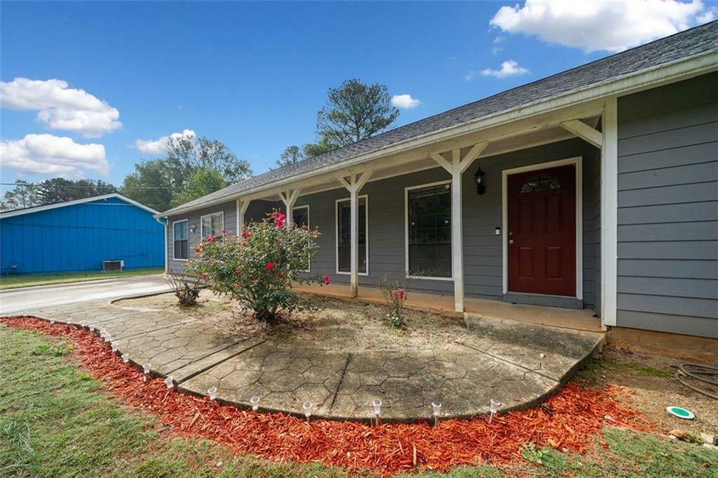 Property Photo:  1737 Dunbarton Drive  GA 30058 