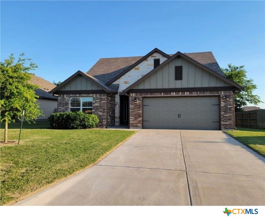 Property Photo:  8219 Quiet Hollow Drive  TX 76502 