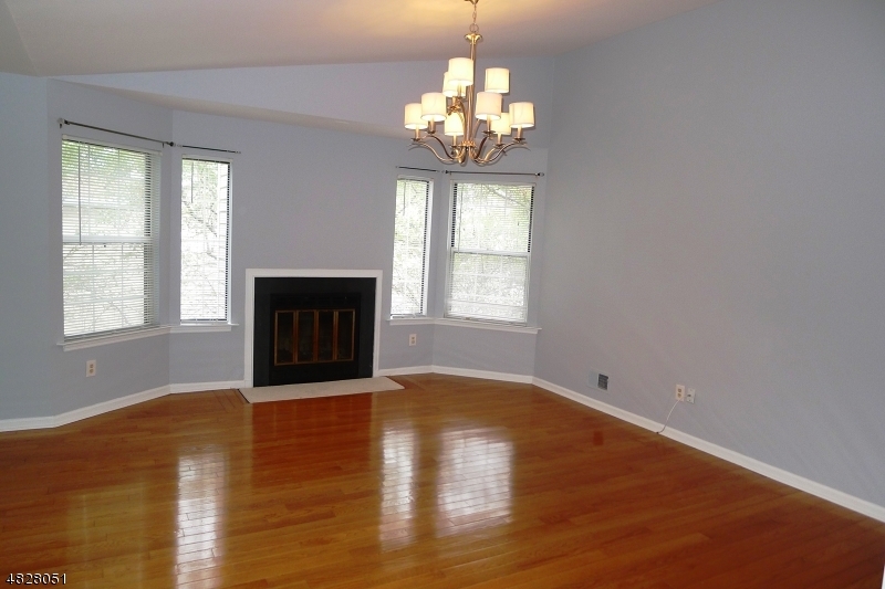 Property Photo:  24 Crossfield Court  NJ 07921 