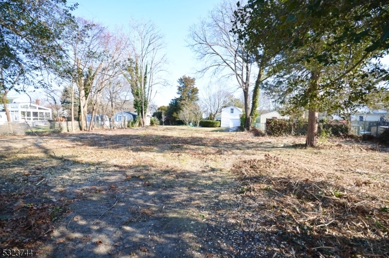 Property Photo:  1100 Bradford Dr  NJ 08742 