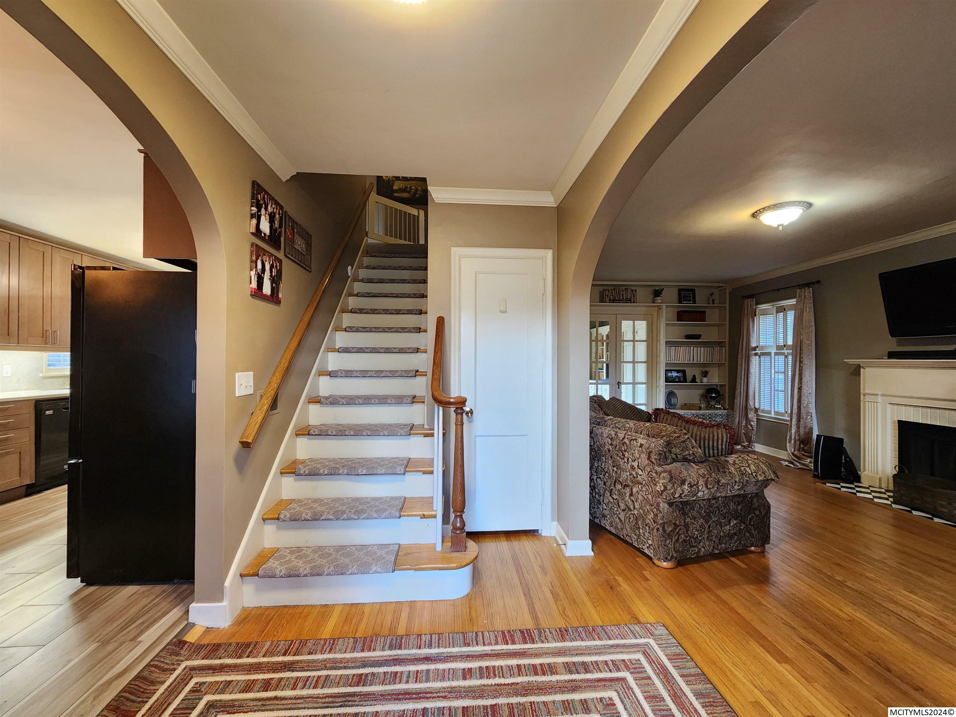 Property Photo:  77 Linden Dr  IA 50401 