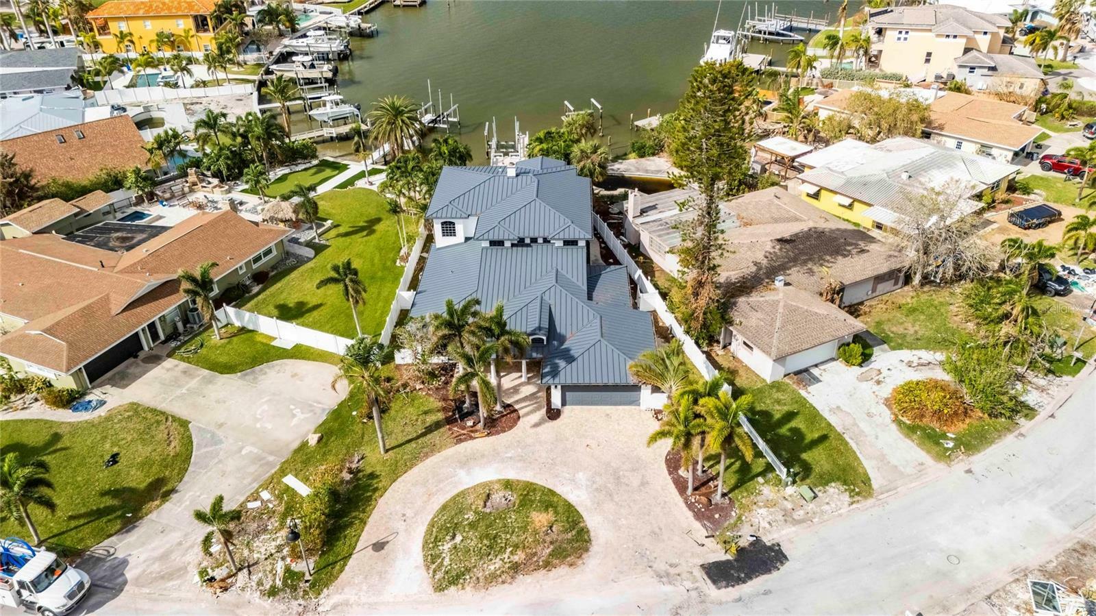 Property Photo:  452 Bath Club Boulevard N  FL 33708 