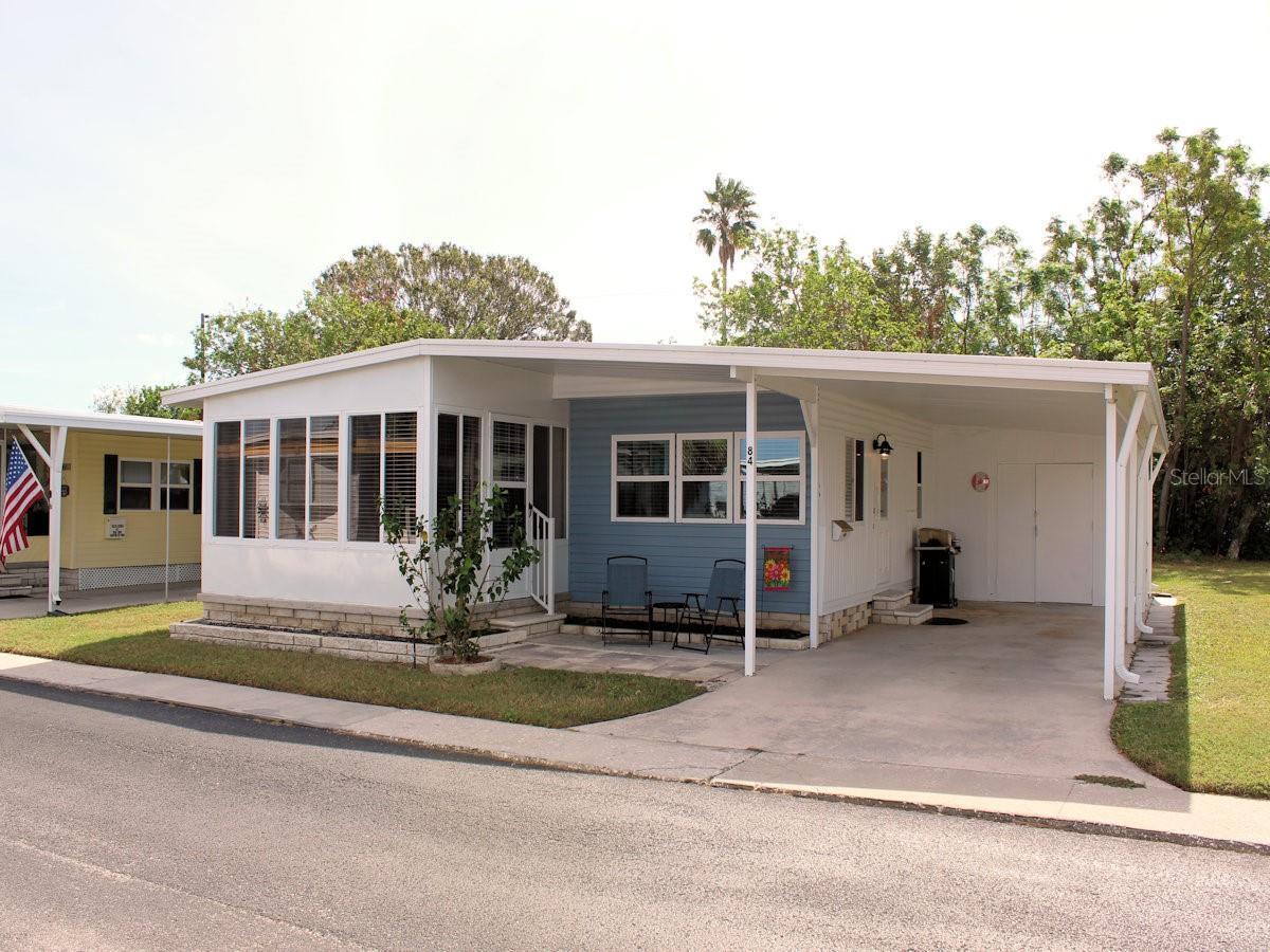 Property Photo: 84 Pindo Palm Street E FL 33770