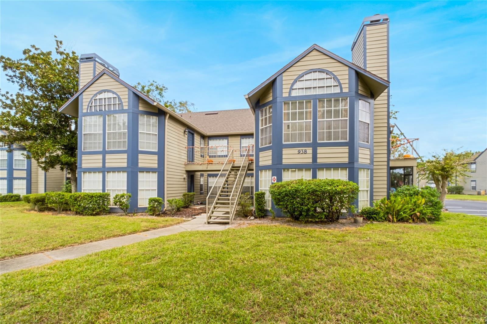 Property Photo: 938 Framlingham Court 102 FL 32746