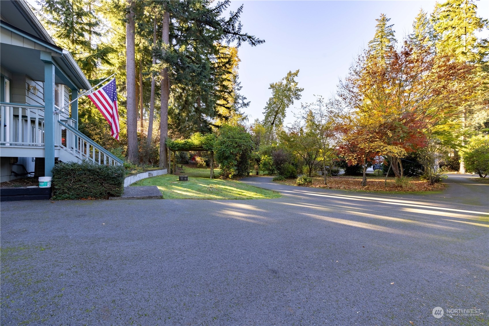 Property Photo:  13021 Military Road E  WA 98374 