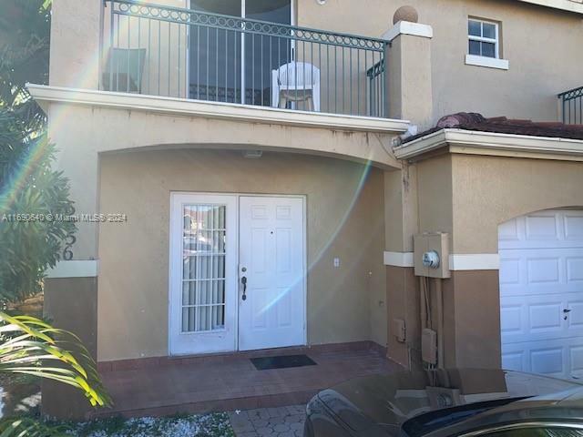 Property Photo:  6856 SW 158th Pl  FL 33193 