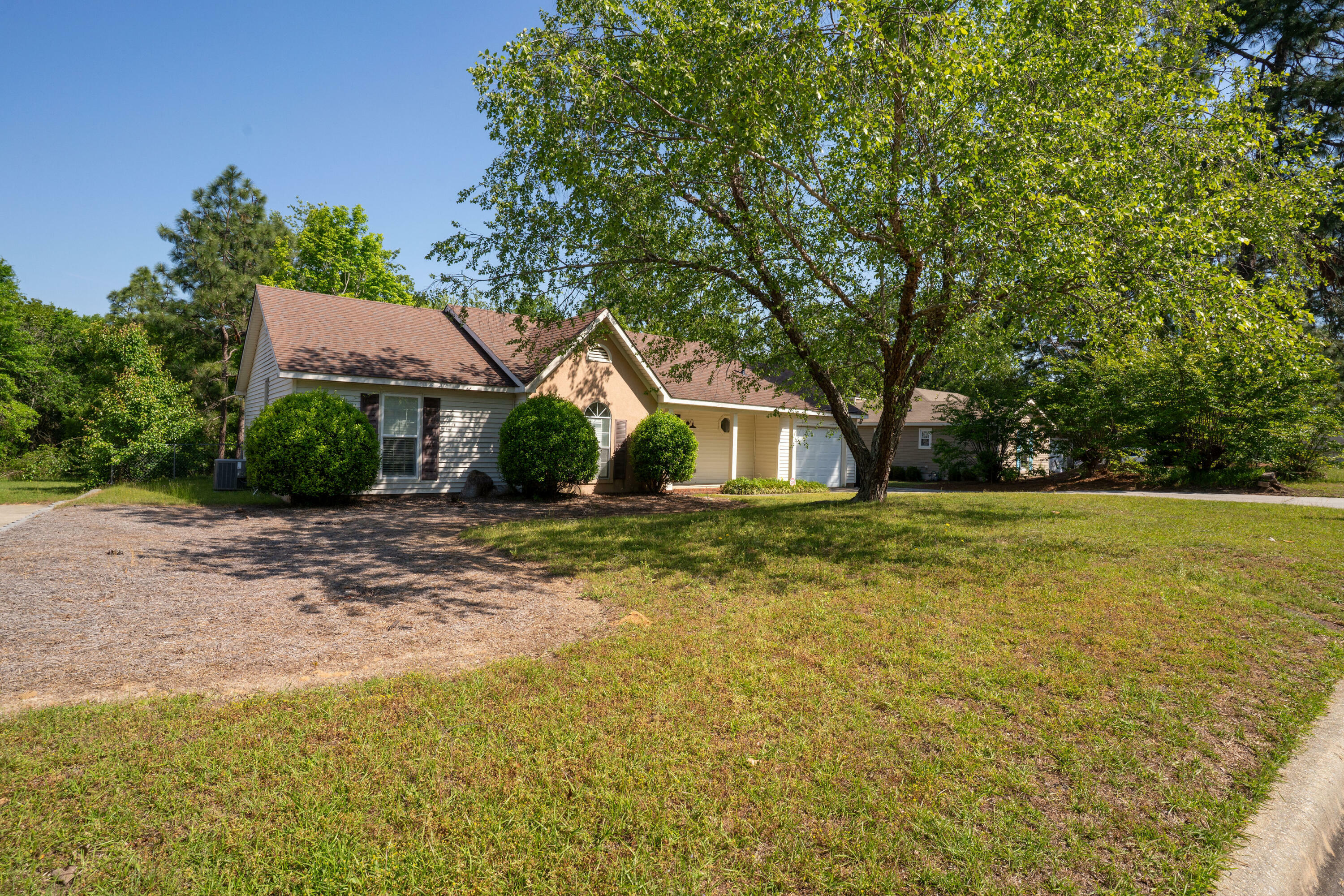 Property Photo: 631 Ridgefield Drive SC 29841