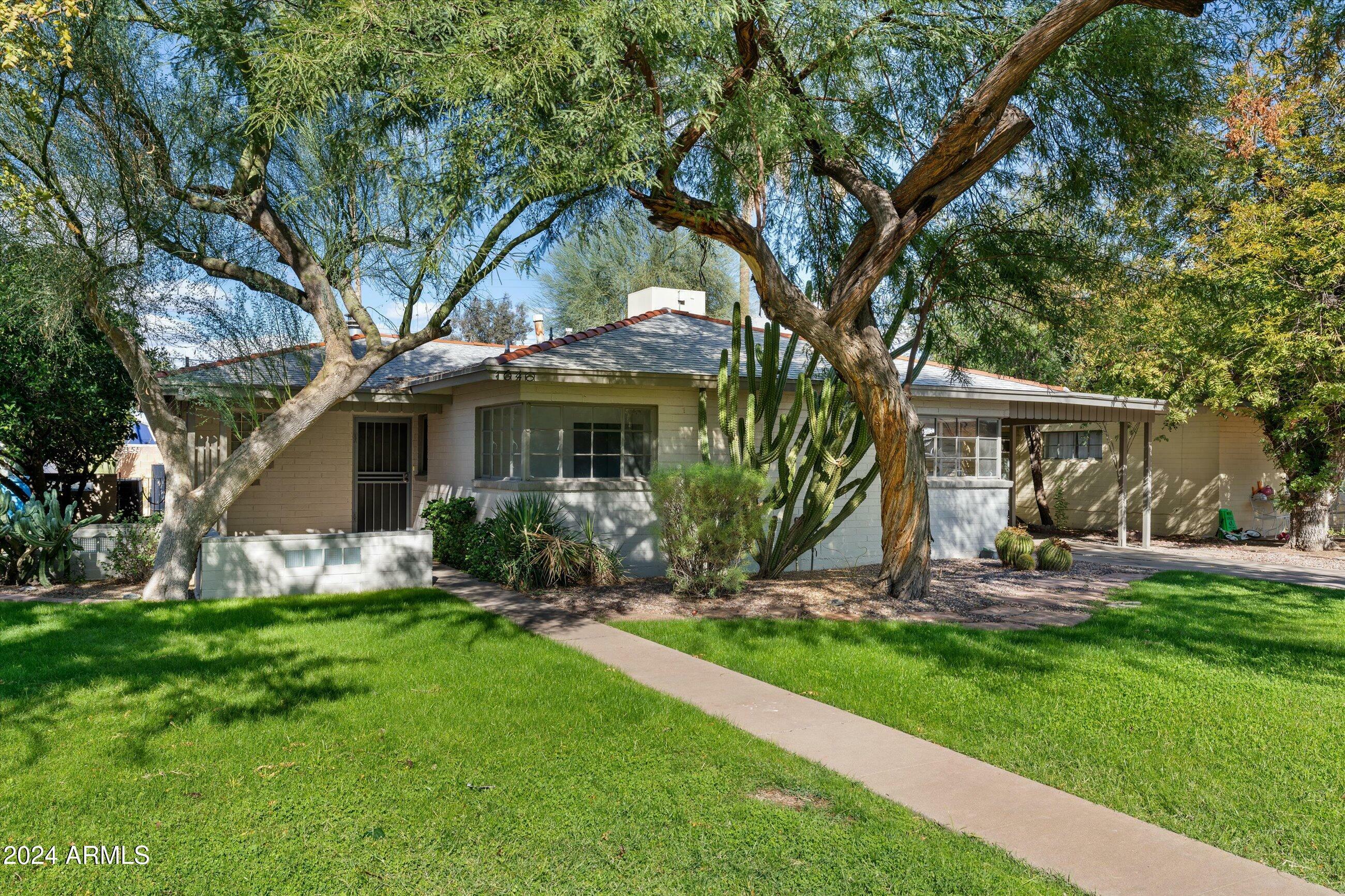 Property Photo:  1640 W Clarendon Avenue  AZ 85015 