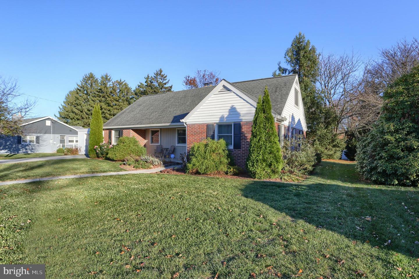 Property Photo:  632 Fairview Avenue  PA 17325 