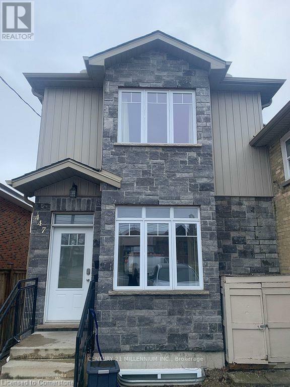 Photo de la propriété:  447 Stirling Ave South Avenue  ON N2M 3H7 