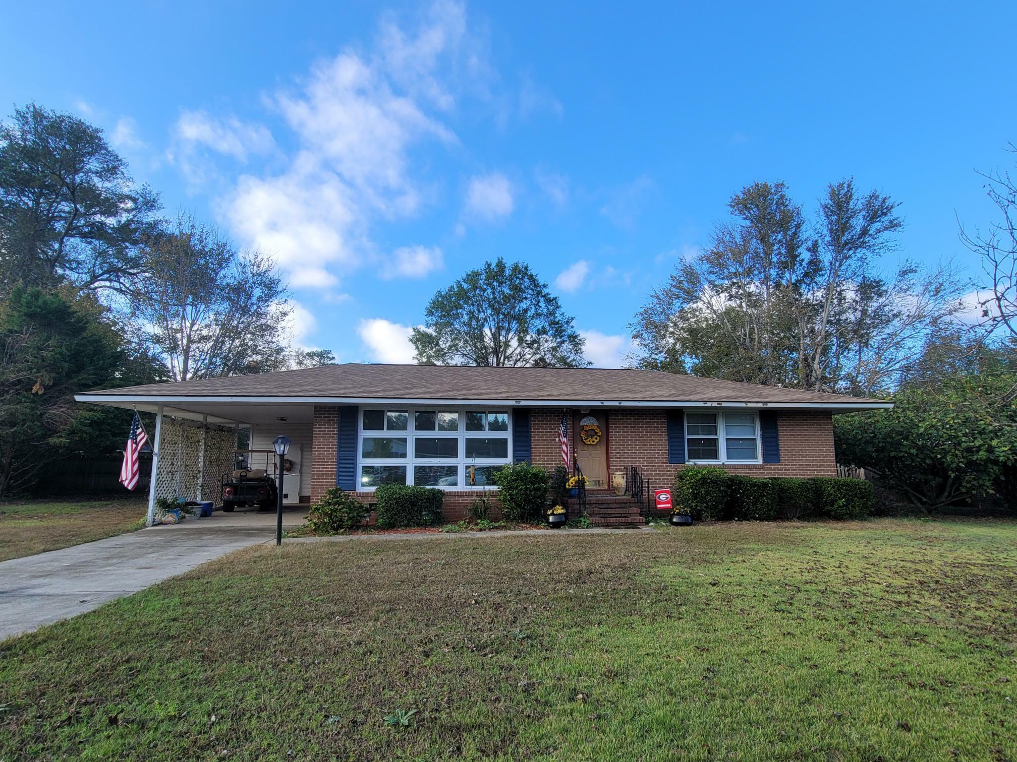 Property Photo:  320 Magnolia Drive  GA 30824 