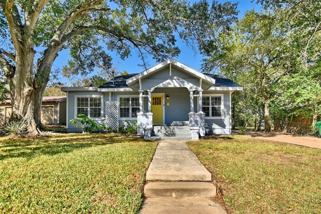 Property Photo: 603 Crockett Street TX 77833