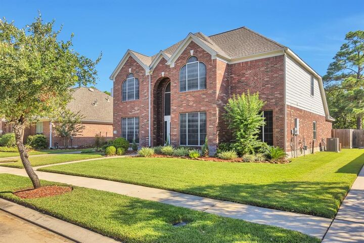 19306 Paradise Summit Drive  Tomball TX 77377 photo