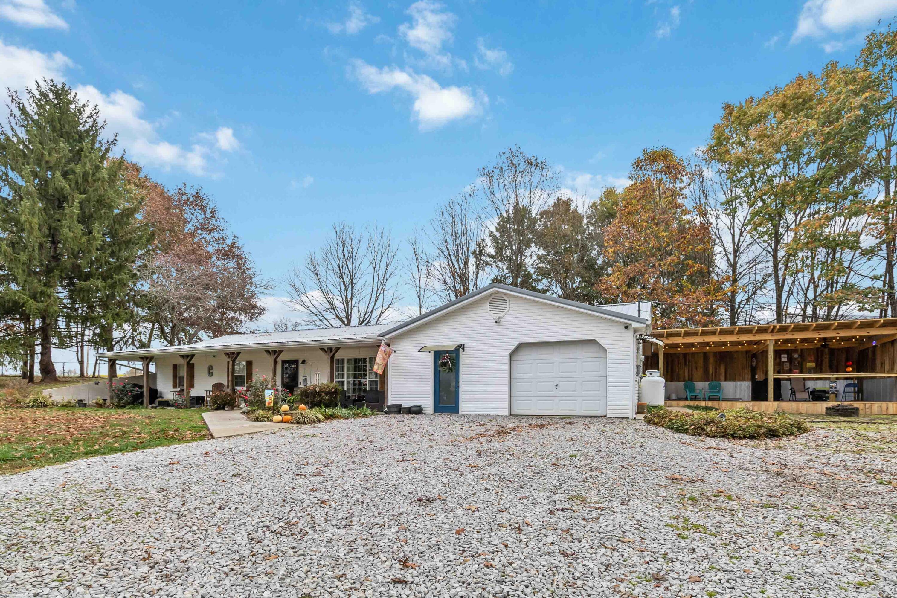 Property Photo:  183 Levi Road  KY 40744 