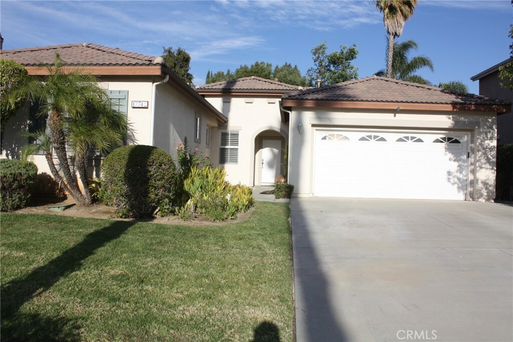 17742 Orangewood Lane  Riverside CA 92503 photo