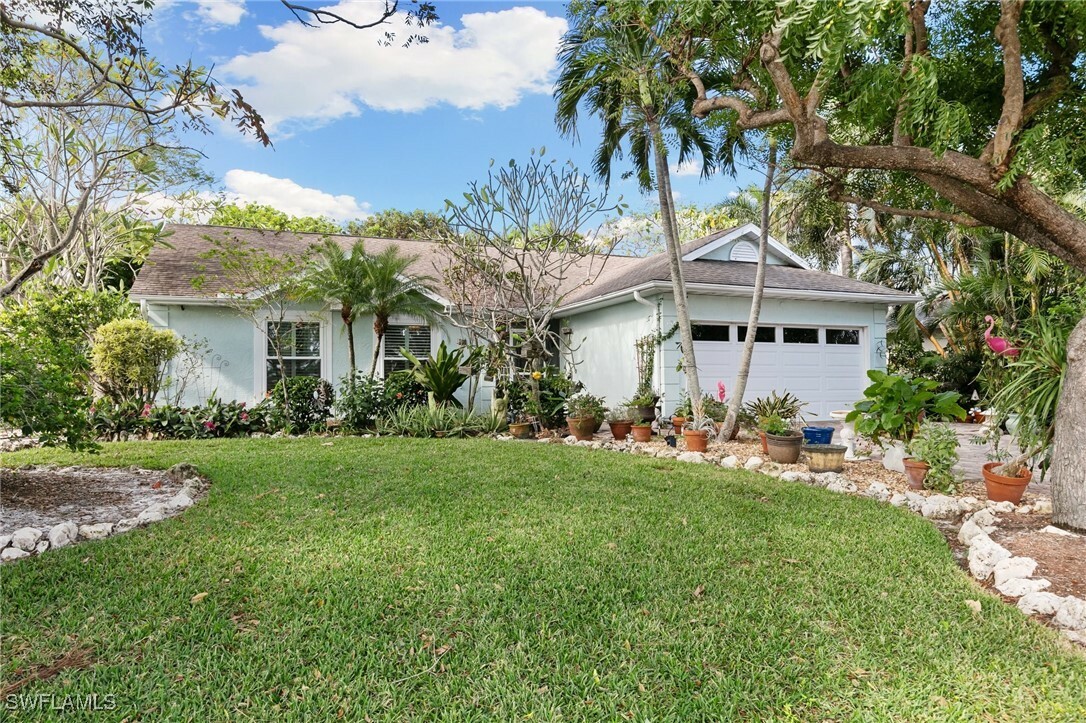 Property Photo:  120 Sand Hill Street  FL 34145 