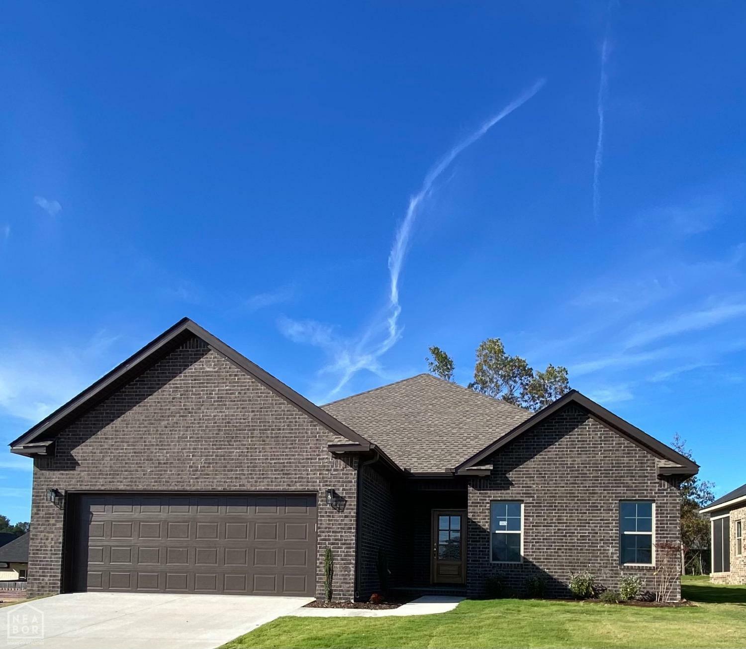 Property Photo:  1005 Cypress Pointe Cove  AR 72405 