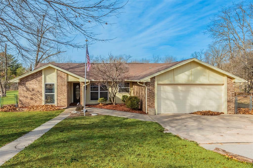 Property Photo: 16851 Walnut Drive OK 74857