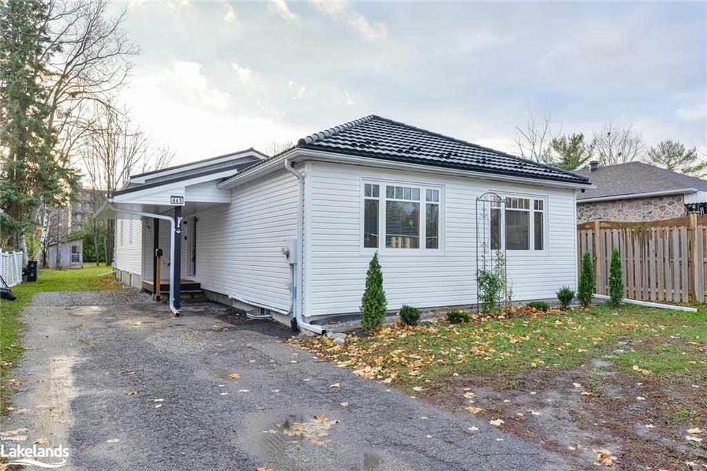 Photo de la propriété:  445 Peter Street N  ON L3V 5A6 