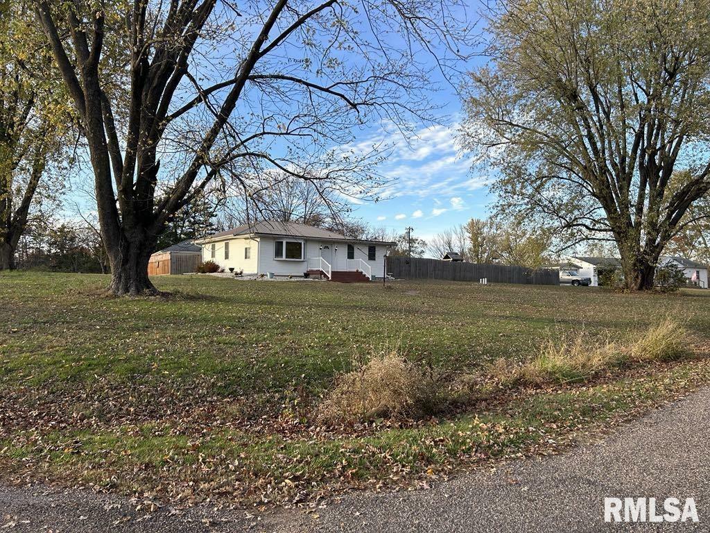 Property Photo:  901 Shady Acres Lane  IL 62305 