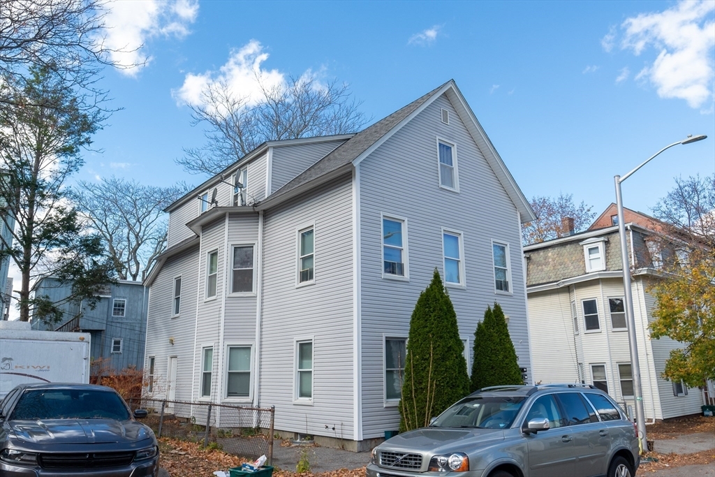 Property Photo:  15 Wachusett St  MA 01609 